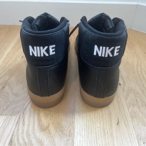 Nike Zoom SB Blazer Mid Sneakers in Black Leather - Picture 3 of 6